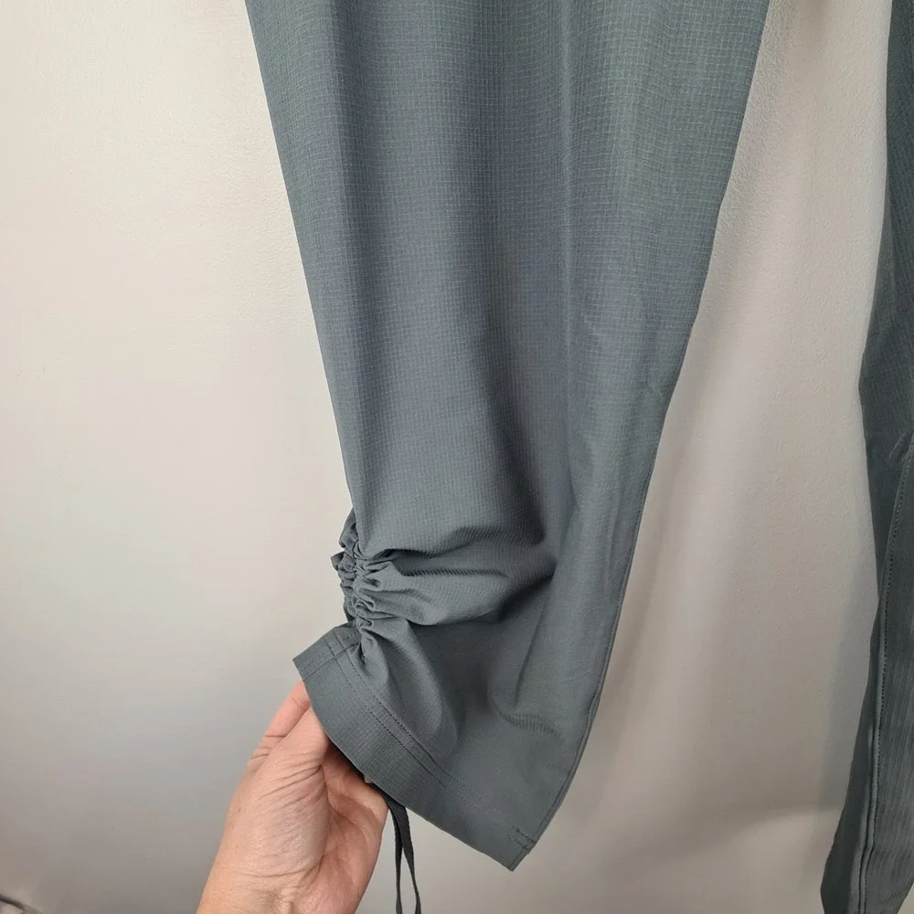 Eddie Bauer Womens Size 16 Ripstop Crop Pants Cargo Pocket‎ Gray Ruching Hiking